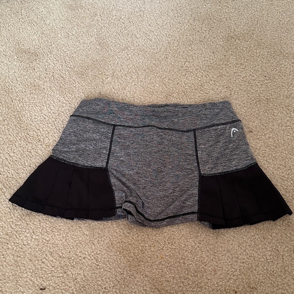 Head Skorts Collection in Blue and Gray - Picture 2 of 4